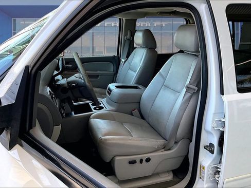 Used 2013 Chevrolet Silverado 2500 LTZ w/ LTZ Plus Package AWD/4WD image 14