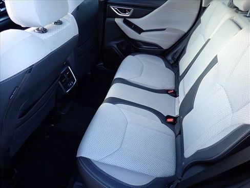 Used 2019 Subaru Forester Premium AWD/4WD image 10