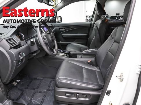Used 2017 Honda Pilot Elite image 14