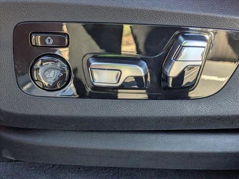 New 2026 BMW XM Label Red image 4