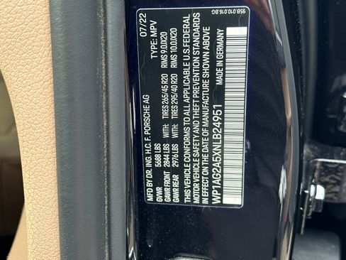 Used 2022 Porsche Macan S image 29