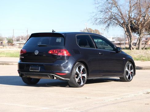 Used 2016 Volkswagen GTI SE w/ Driver Assistance Package image 12