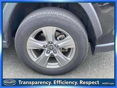 Certified 2025 Toyota RAV4 XLE AWD/4WD image 8