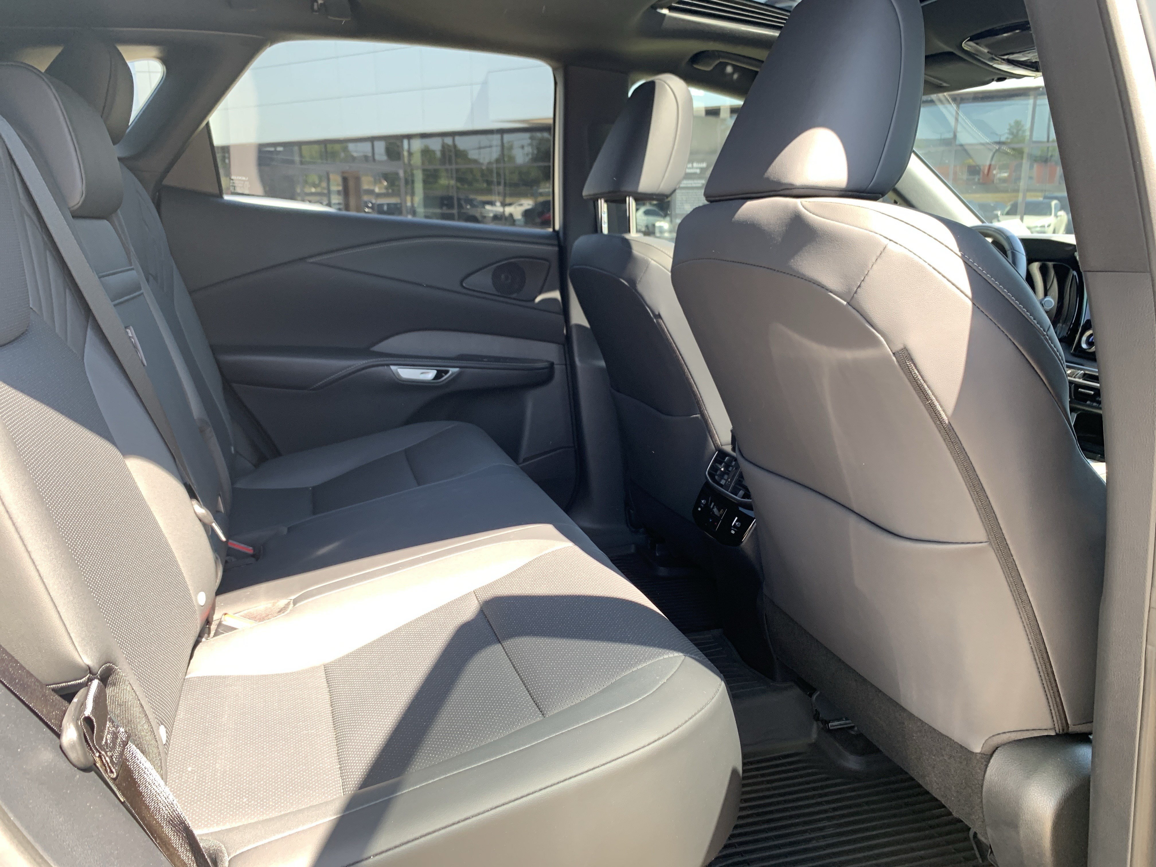 Certified 2025 Lexus RX 350 Premium w/ Accessory Package FWD image 33
