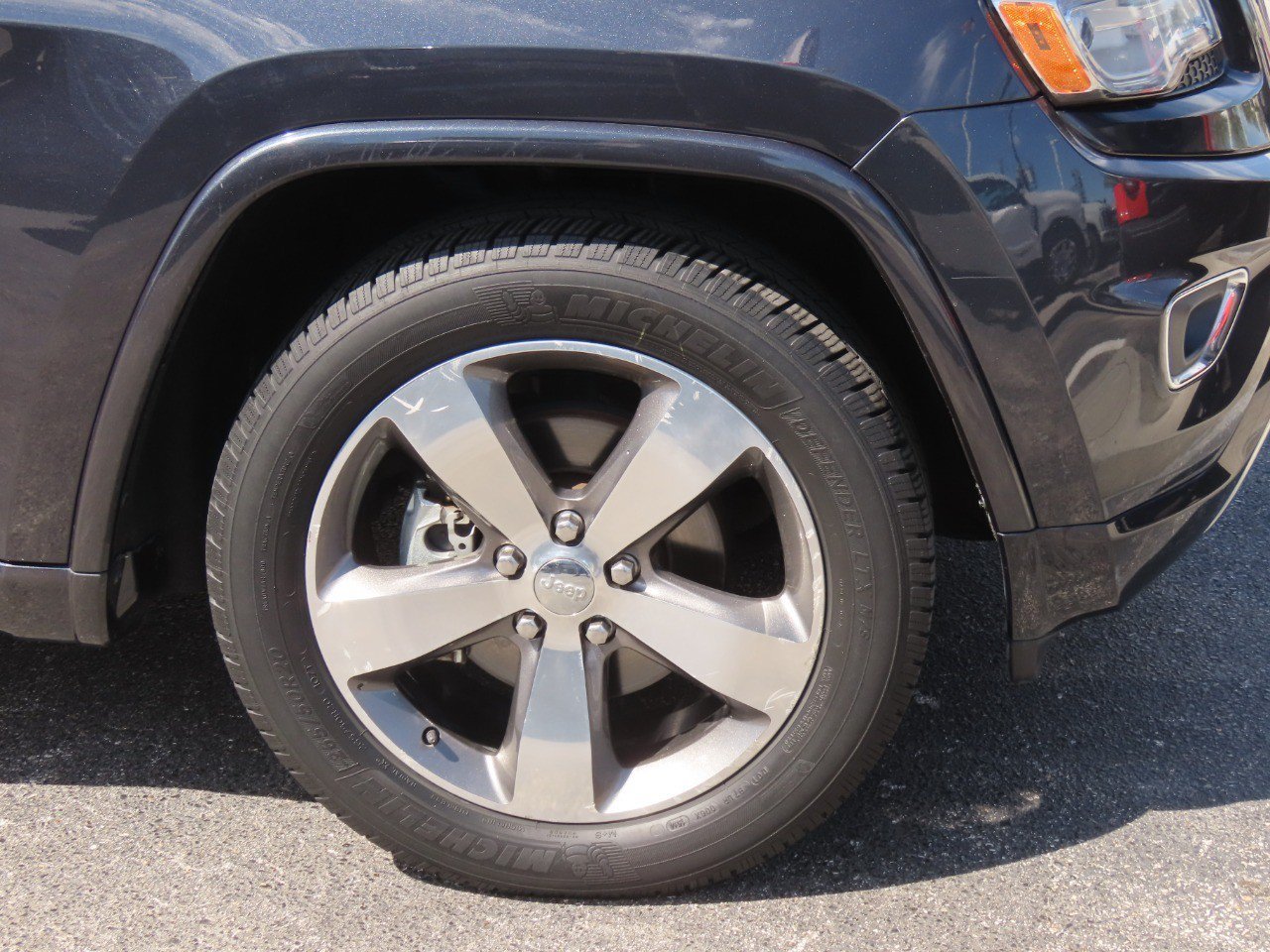 Used 2015 Jeep Grand Cherokee Overland RWD image 9