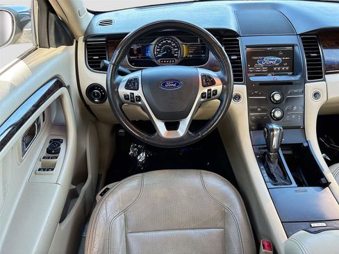 Used 2015 Ford Taurus Limited image 21