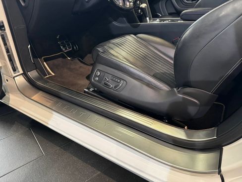 Used 2017 Bentley Continental GT AWD/4WD image 25