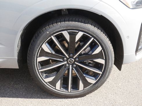 New 2026 Volvo XC60 B5 Ultra w/ Climate Package AWD/4WD image 4