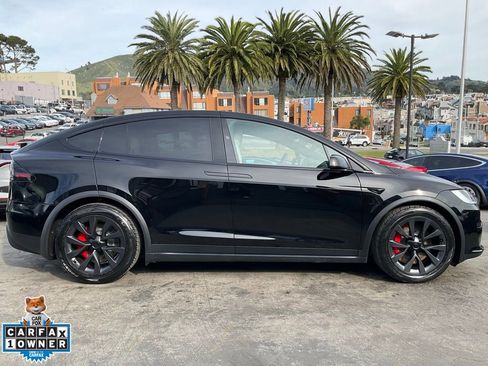 Used 2023 Tesla Model X Plaid image 3
