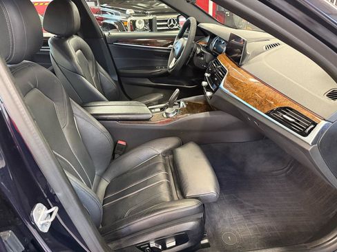 Used 2019 BMW 540i xDrive AWD/4WD image 38