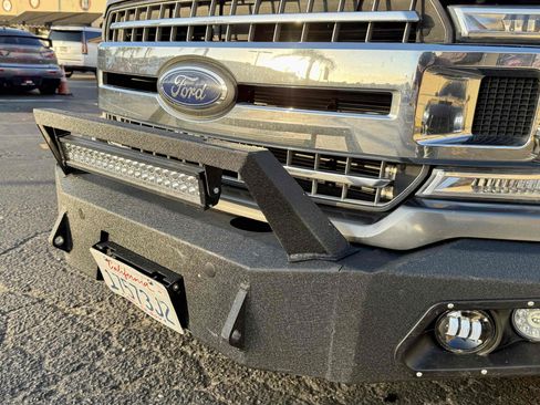 Used 2018 Ford F150 XLT w/ Equipment Group 302A Luxury RWD image 8
