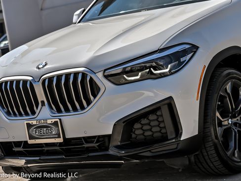 Used 2022 BMW X6 xDrive40i w/ Premium Package image 10