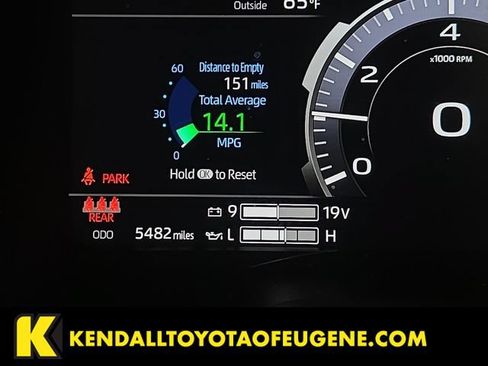 Certified 2025 Toyota Tundra Limited w/ TRD Off-Road Package AWD/4WD image 20