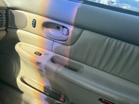 Used 2002 Buick Century Custom w/ Special Edition Pkg FWD image 33