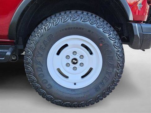 New 2025 Ford Bronco Heritage Edition image 10