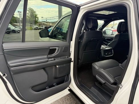 New 2026 Ford Expedition Max Platinum AWD/4WD image 24
