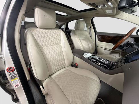 Used 2017 Jaguar XJ L Portfolio RWD image 29