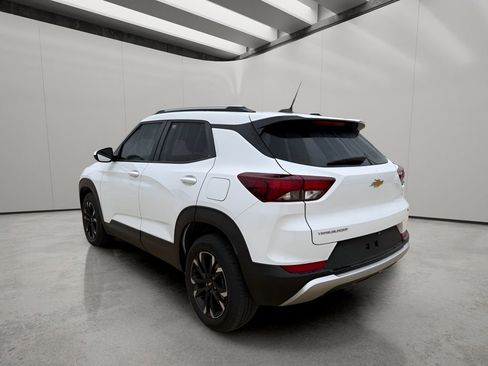 Used 2023 Chevrolet TrailBlazer LT image 3