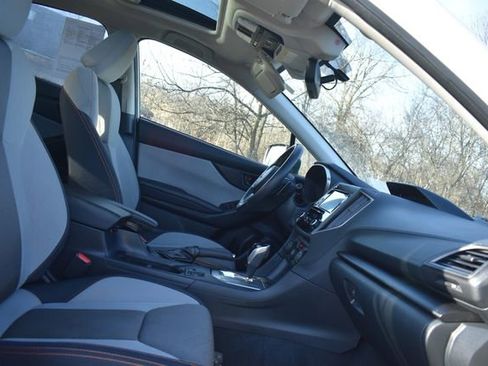 Used 2018 Subaru Crosstrek 2.0i Premium image 12