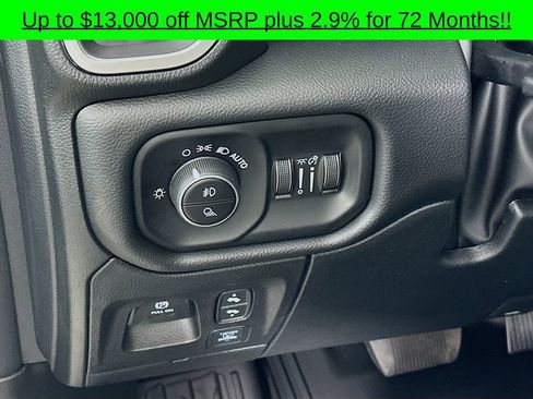 New 2026 RAM 1500 4x4 Crew Cab image 12