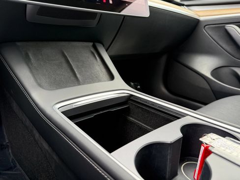 Used 2023 Tesla Model 3 Standard Range RWD image 28