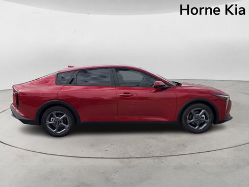 New 2025 Kia K4 LXS image 3