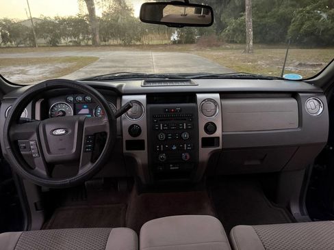 Used 2010 Ford F150 XLT image 9