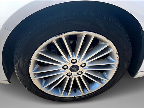 Used 2016 Ford Fusion SE w/ Equipment Group 202A image 10
