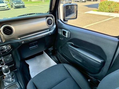 Certified 2022 Jeep Wrangler Unlimited Sport AWD/4WD image 34