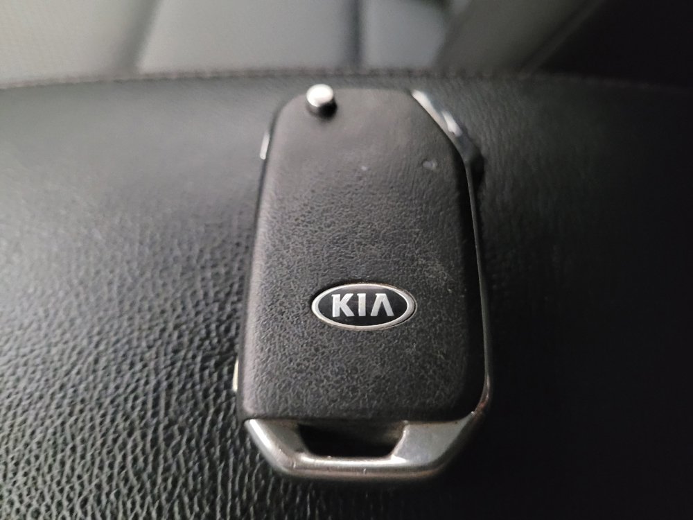 Used 2020 Kia Soul LX FWD image 32