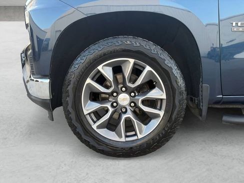 Used 2022 Chevrolet Silverado 1500 LT RWD image 23
