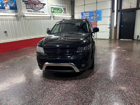 Used 2019 Dodge Journey Crossroad w/ Navigation Group image 9
