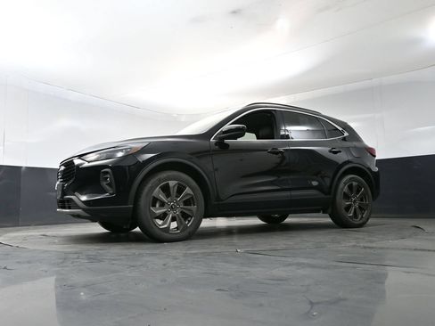 Used 2024 Ford Escape Platinum AWD/4WD image 20