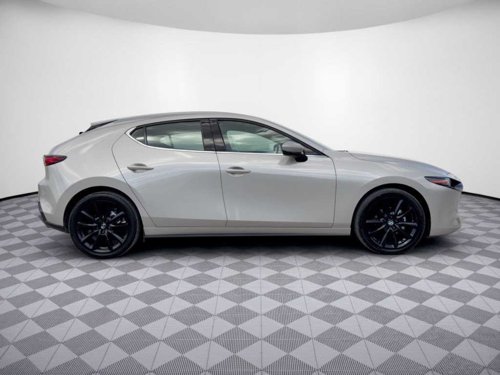 Used 2025 MAZDA MAZDA3 2.5 S Hatchback w/ Premium Pkg FWD image 8