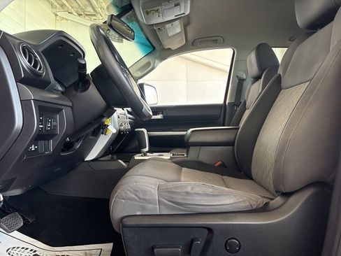 Used 2016 Toyota Tundra SR5 w/ SR5 Upgrade Package RWD image 10