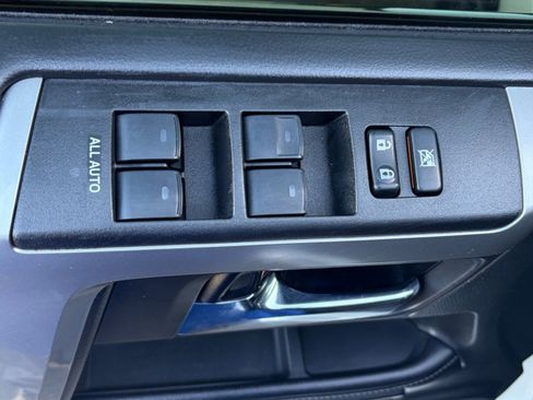 Used 2018 Toyota 4Runner Limited AWD/4WD image 13