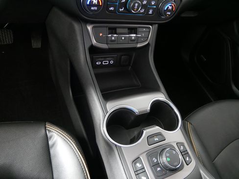 Used 2023 GMC Terrain AT4 w/ Infotainment Package II AWD/4WD image 24