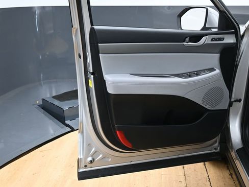 Used 2025 Hyundai Palisade SEL image 46