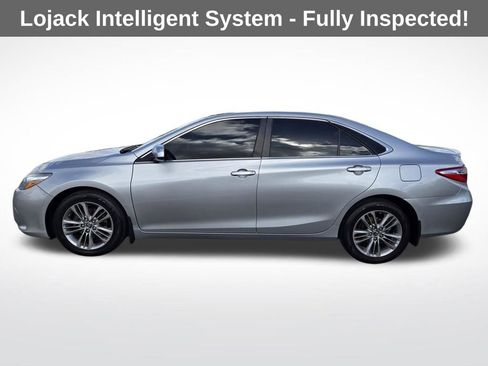 Used 2015 Toyota Camry SE image 5