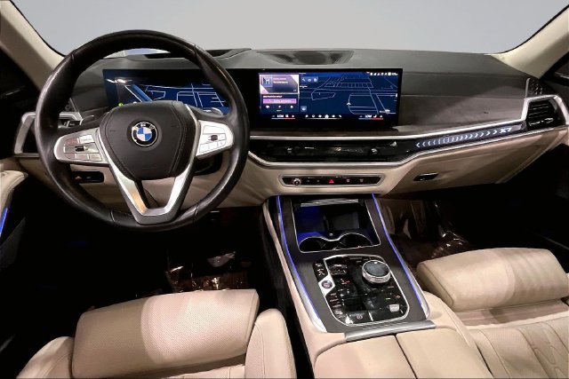 Used 2024 BMW X7 xDrive40i w/ Premium Package AWD/4WD image 18