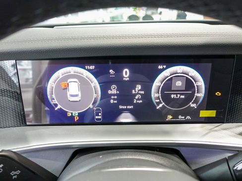 New 2026 Volkswagen Tiguan SE R-Line image 16