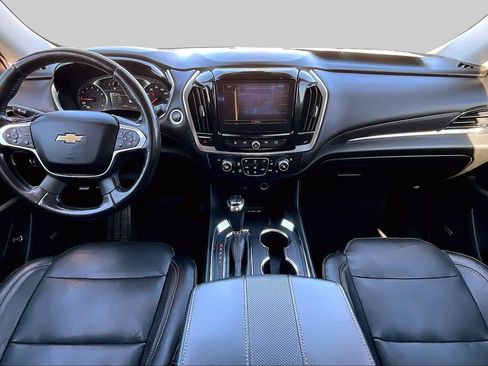 Used 2018 Chevrolet Traverse Premier FWD image 14
