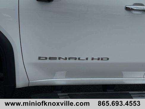 Used 2021 GMC Sierra 3500 Denali w/ Denali Ultimate Package AWD/4WD image 10