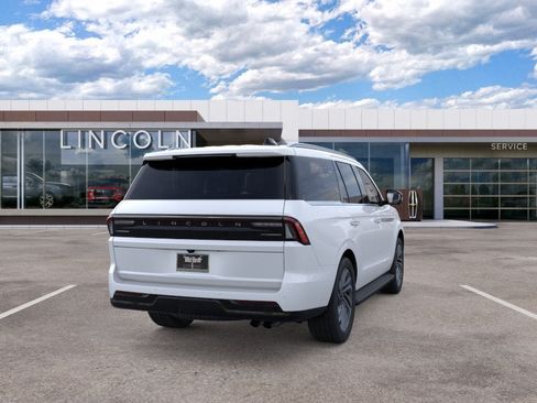 New 2026 Lincoln Navigator Premiere AWD/4WD image 8