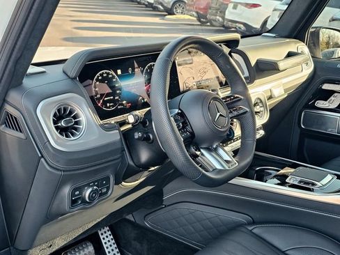 Used 2025 Mercedes-Benz G 63 AMG 4MATIC image 19