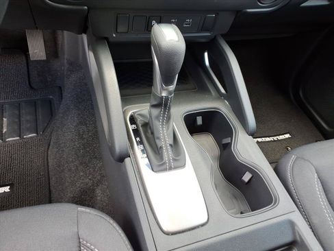 Certified 2025 Nissan Frontier SV AWD/4WD image 16