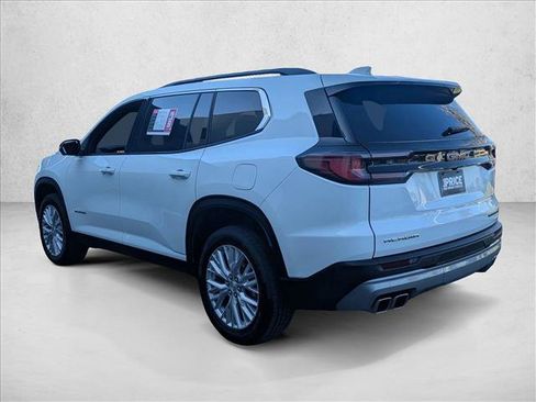 Used 2024 GMC Acadia Elevation image 8