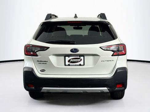 Used 2023 Subaru Outback Limited AWD/4WD image 10