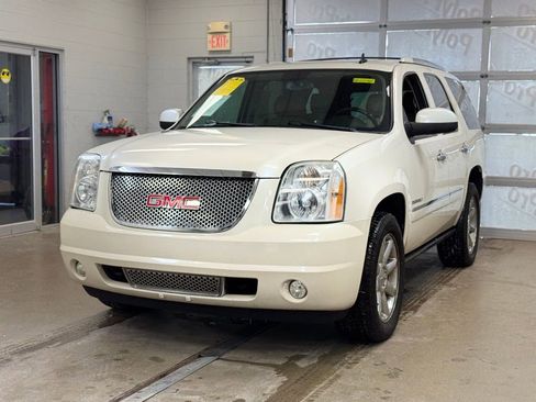 Used 2013 GMC Yukon Denali image 3