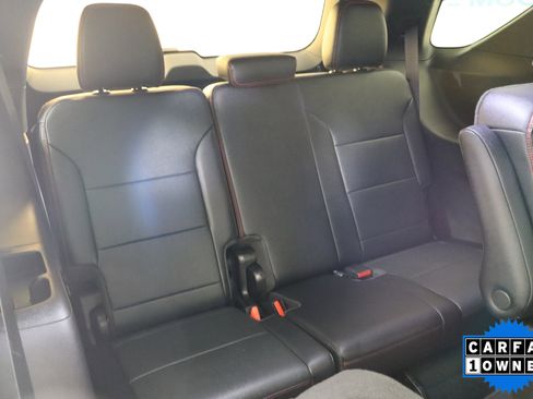 Used 2025 Chevrolet Traverse RS image 22